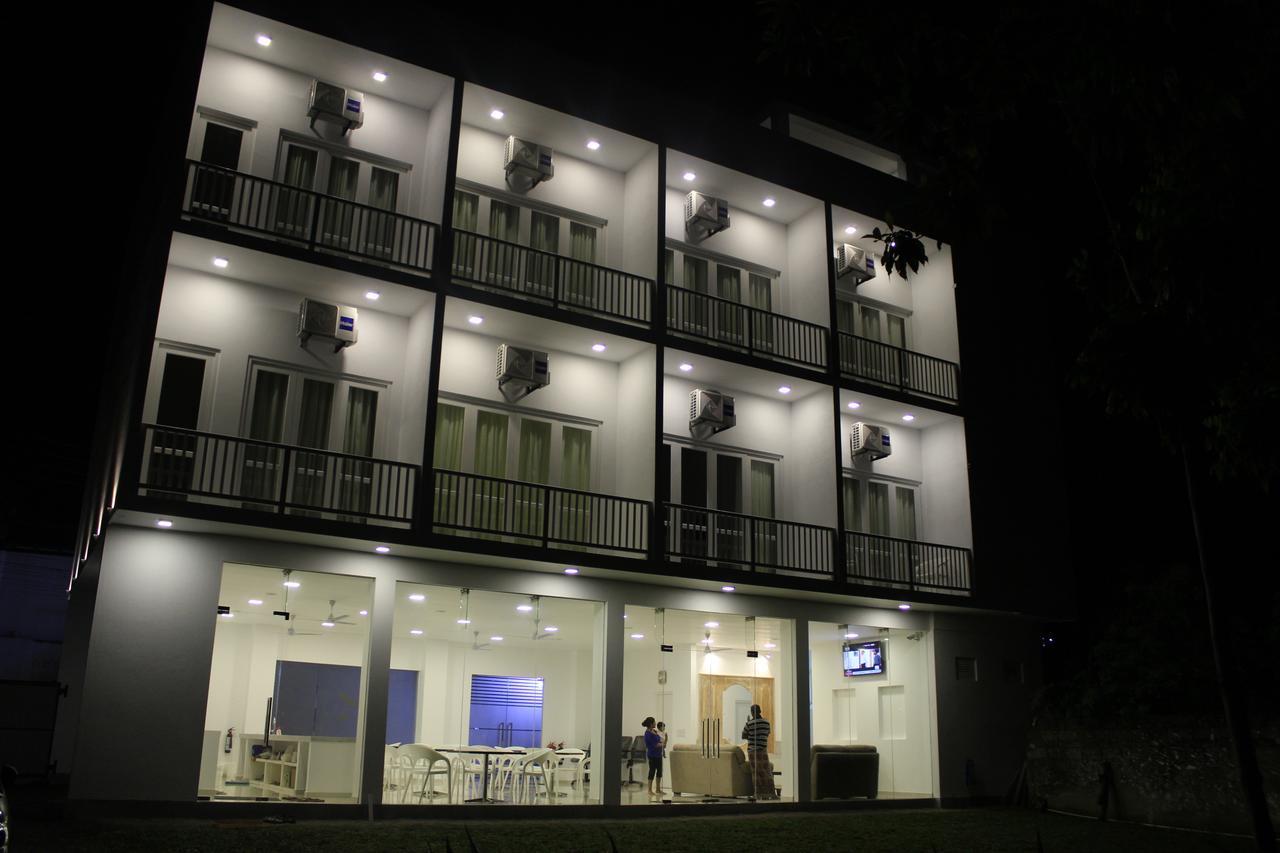 Heaven By O Hotel Unawatuna Buitenkant foto