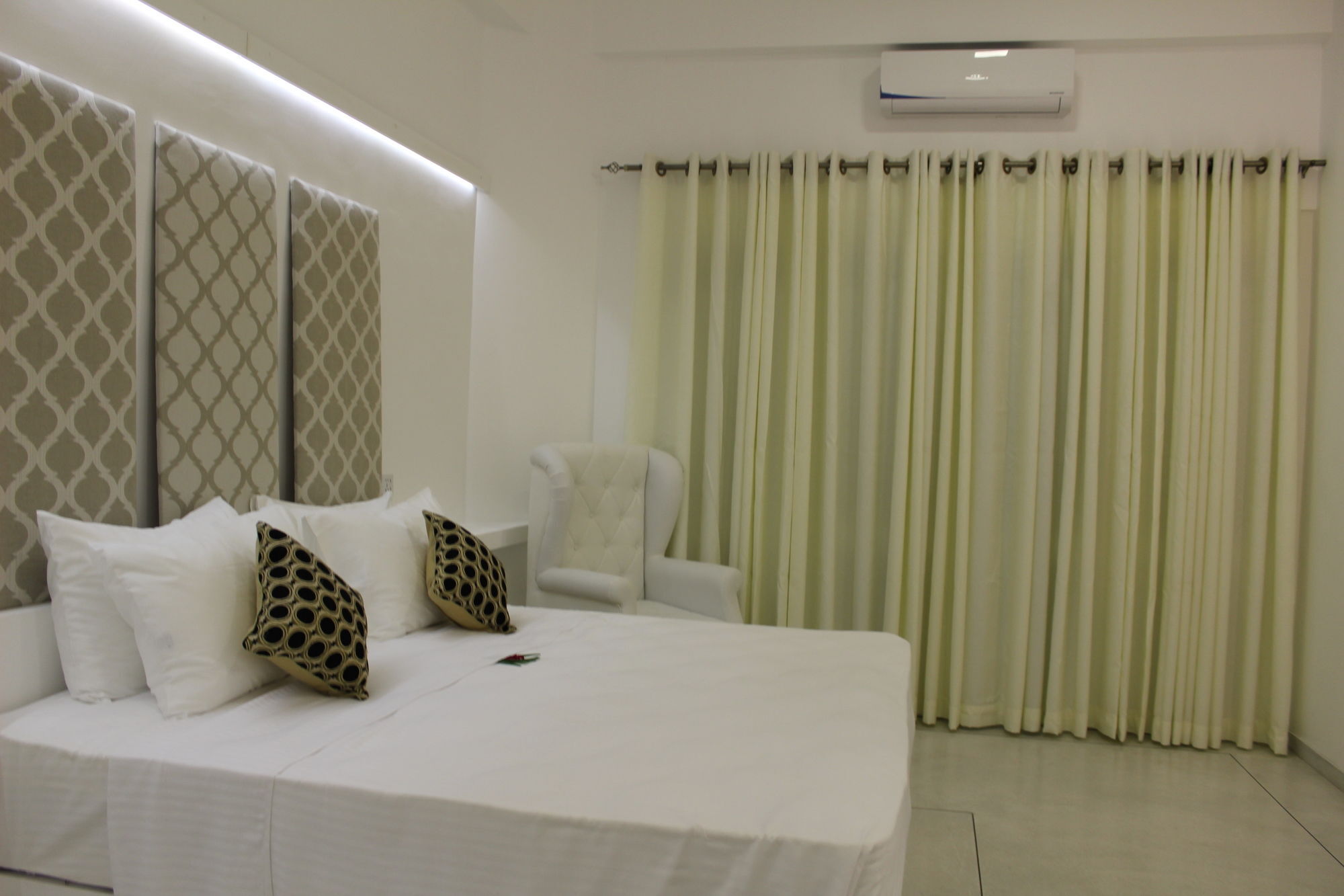 Heaven By O Hotel Unawatuna Buitenkant foto