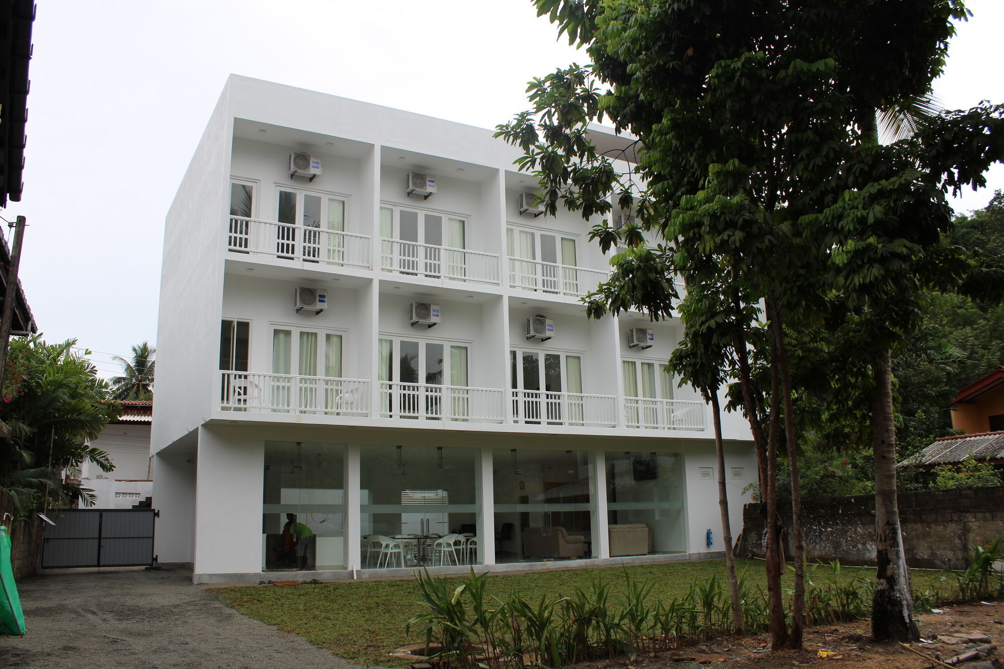 Heaven By O Hotel Unawatuna Buitenkant foto